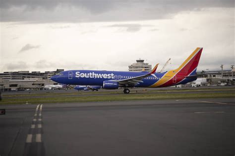 Hawaii-bound Southwest flight diverted to California after AirDropped bomb threat